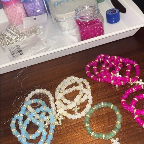 Bracelets - Picture 4 of 5